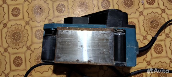 Ленточная шлифмашина Makita 9910