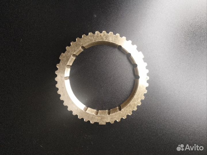 Синхронизатор пятой передачи VAG Volkswagen