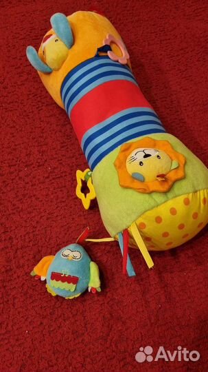 Развивающий валик для ползанья