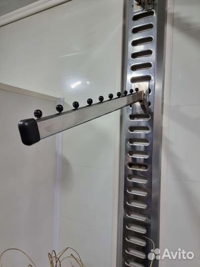 Торговое оборудование для одежды