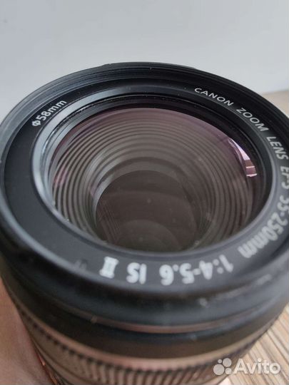 Объектив Canon EF-S 55-250 mm