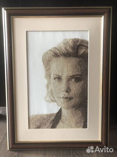 Вышитый портрет Шарлиз Терон