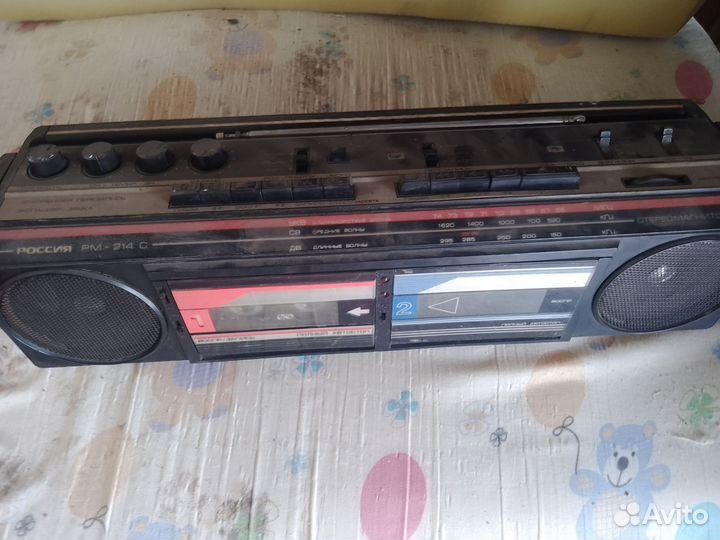 Музыкальный центр и магнитофоны 5шт