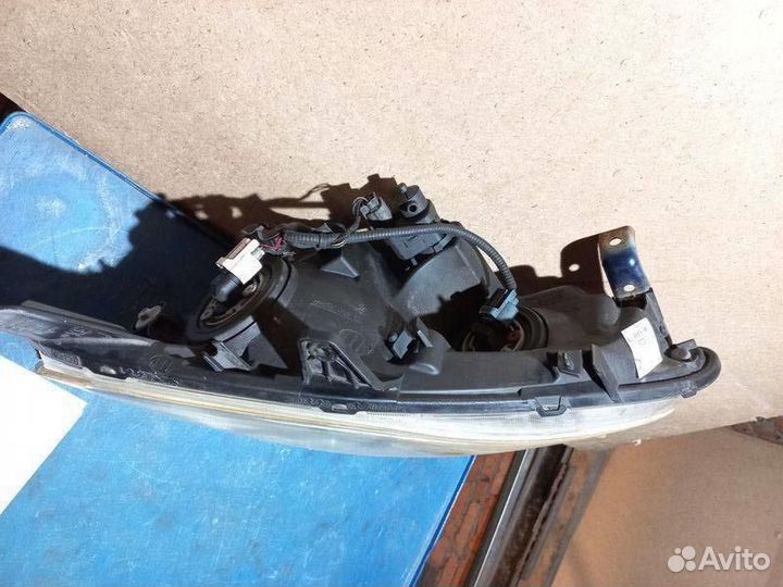 Фара правая галоген Honda Civic 7 2003-2006 ре