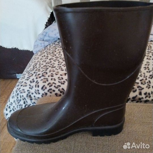 Резиновые сапоги 38размер