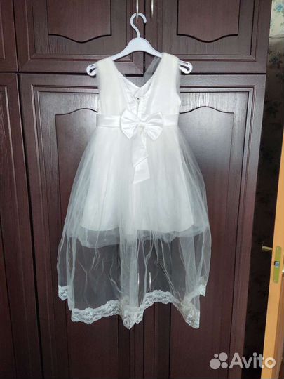Платье белое
