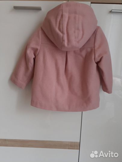 Пальто на девочку 95.petit bateru,комбинезоны