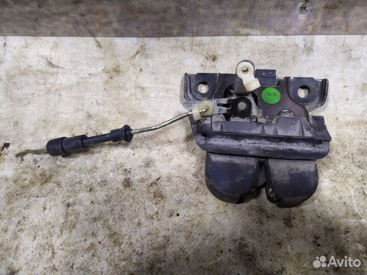 Замок багажника в сборе Audi A4, A5, A6, A8