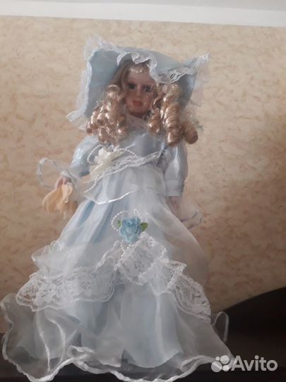 Кукла фарфоровая коллекционная большая