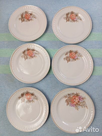 Тарелки десертные