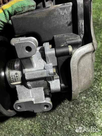 Насос гура Mercedes C-class W203 1.8 M271 946