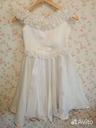 Платье праздничное