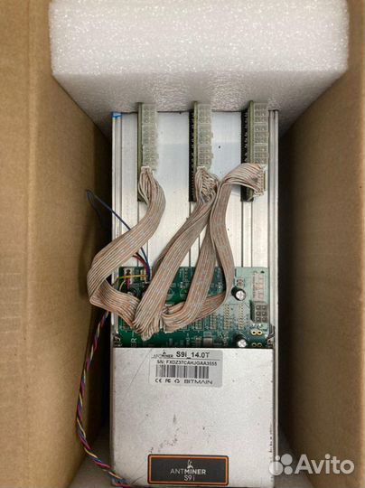 Antminer S9 S9i/j 13.5/14 TH/s bitmain