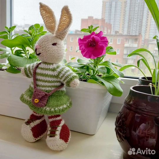 Вязаный кролик