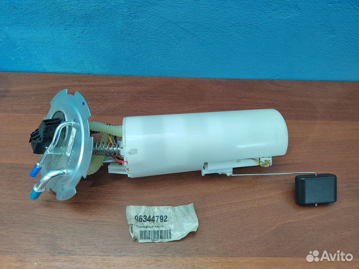 Топливный насос в сборе