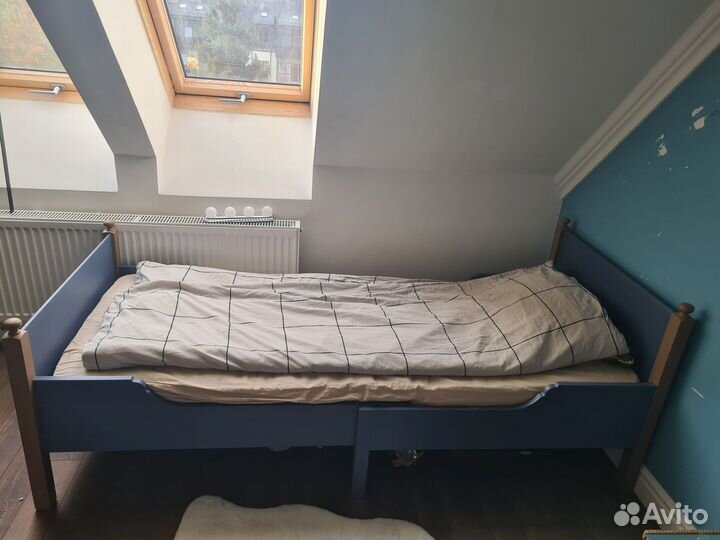 Комплект деревянной детской мебели