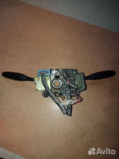 Подрулевой переключатель Kia Shuma