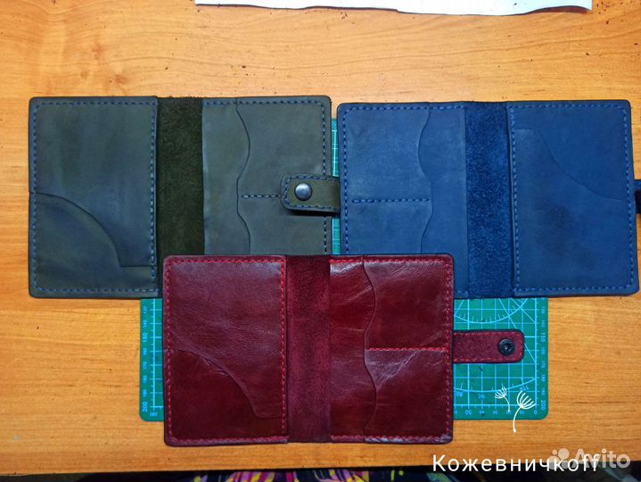 Обложка на паспорт кожаная