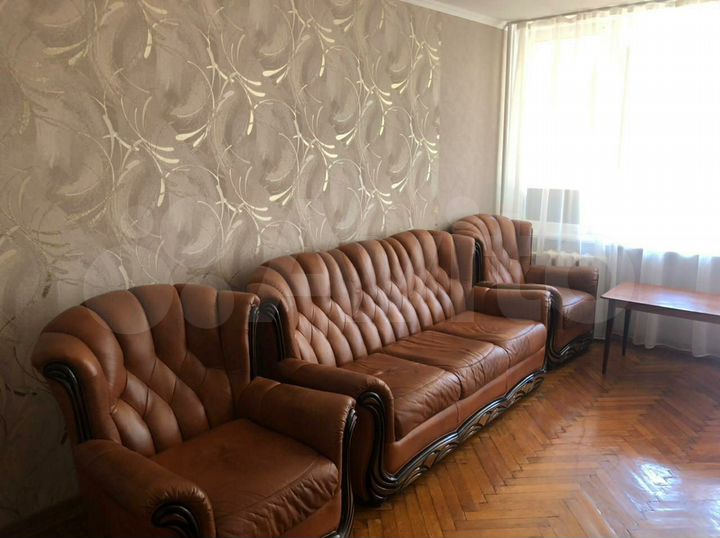 3-к. квартира, 56 м², 3/6 эт.