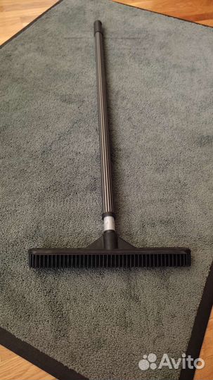 Каучуковая щётка от Белого кота