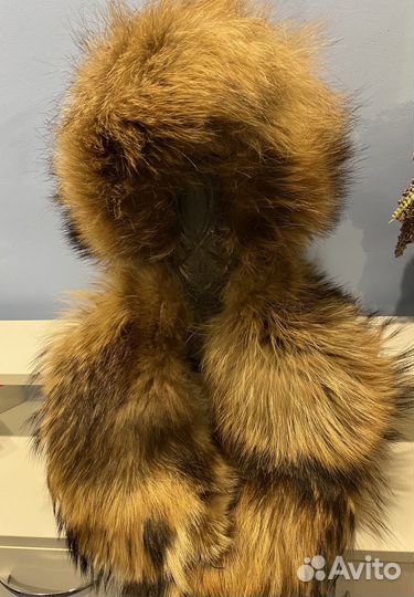 Воротник и шапка енот