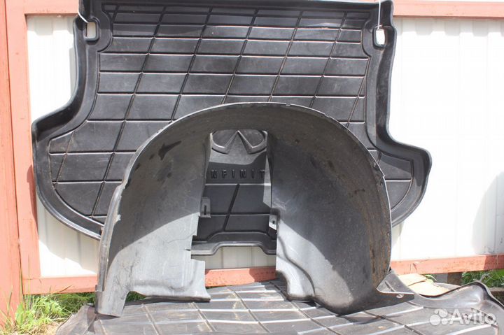 Подкрылок Volvo XC90 передний левый правый