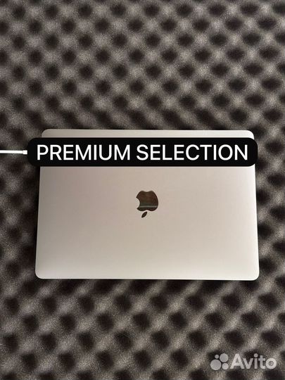 Premium 2021 MacBook Pro 13 i7, 16GB, 512GB SSD