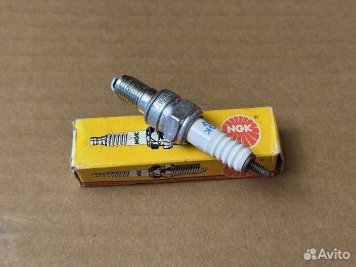 Свеча зажигания NGK dcpr7E (3932) - Япония
