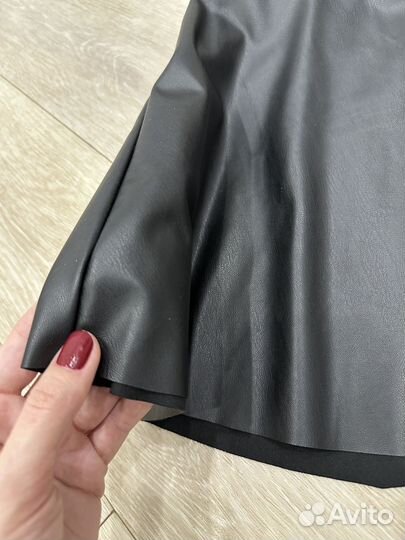 Юбка H&M экокожа для девочки размер 128