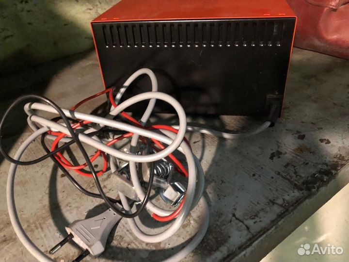 Автомобильное зарядное устройство einhell