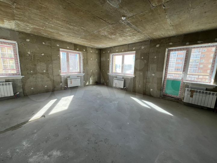 3-к. квартира, 80 м², 8/16 эт.