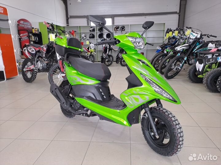 Скутер Slash 80cc (49.5cc)
