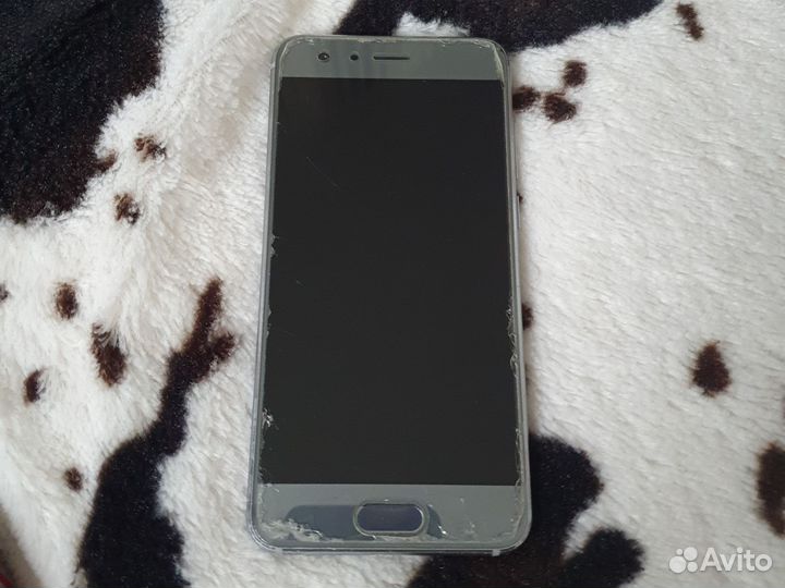 HONOR 9, 4/64 ГБ