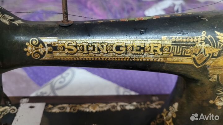 Швейная машина Singer