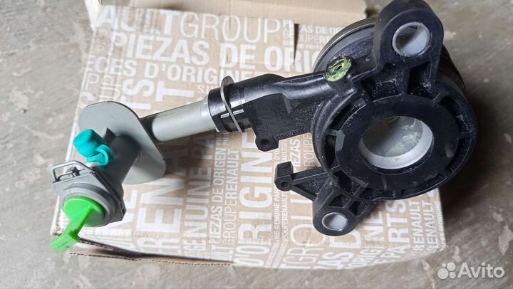 Рабочий цилиндр сцепления выжимной Рено