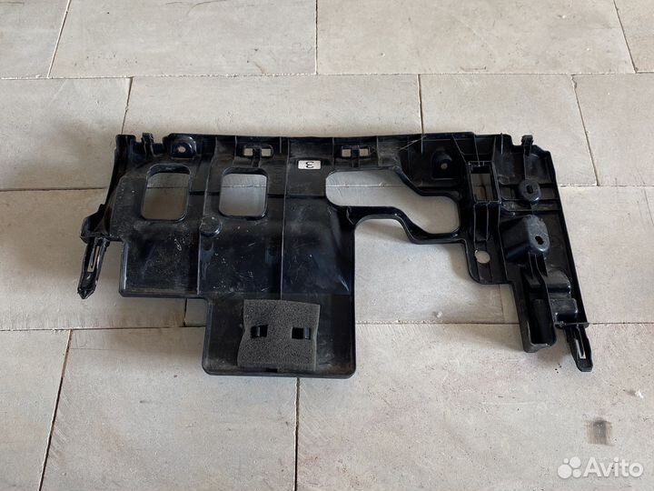 Lexus LX570 Накладка торпеды нижняя