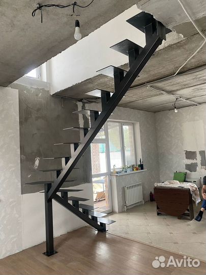 Металлический каркас лестницы