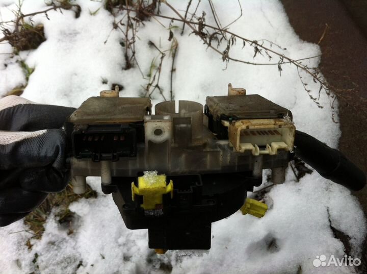 Подрулевой переключатель Toyota Solara