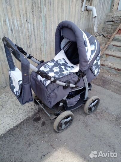 Детская коляска 3 в 1