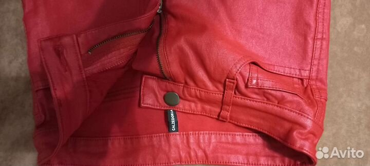 Джинсы новые