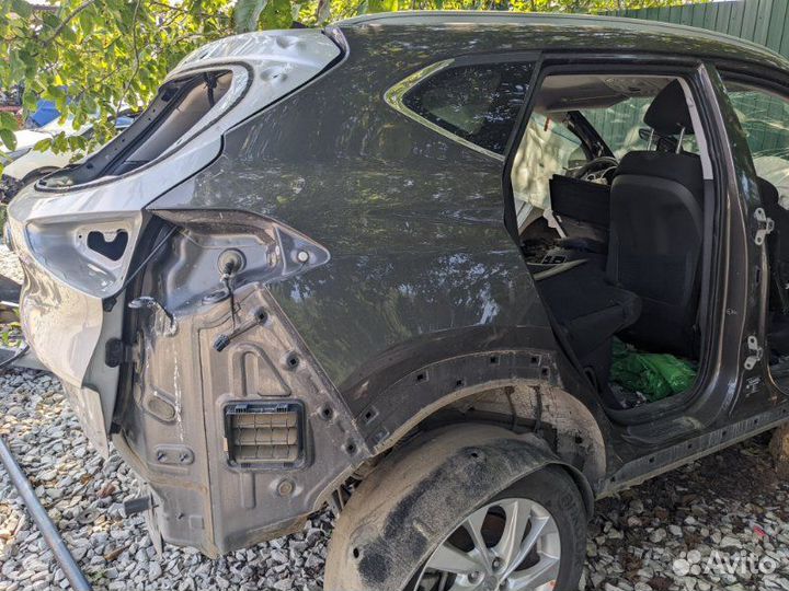 Крыло четверть заднее правое Hyundai Tucson 3 TL
