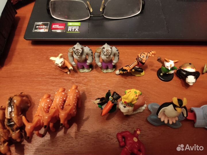 Киндеры,фигурки,разные коллекции