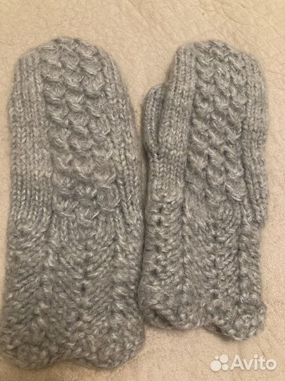 Варежки женские