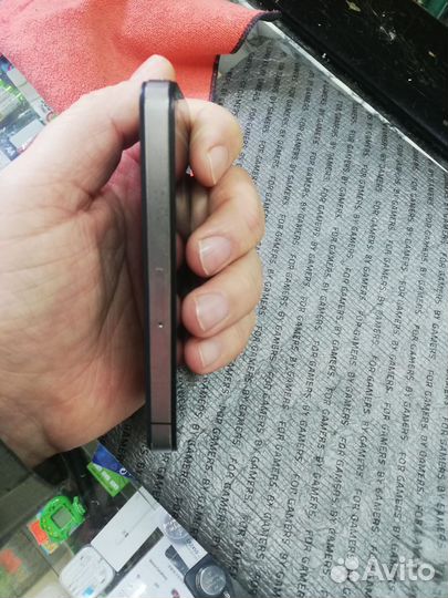 iPhone 4, 16 ГБ