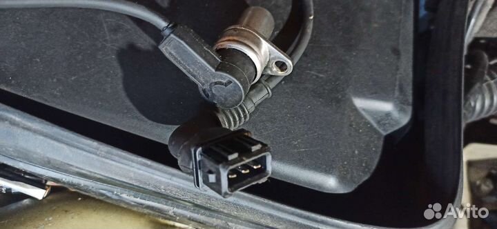 Датчик положения коленвала BMW e34