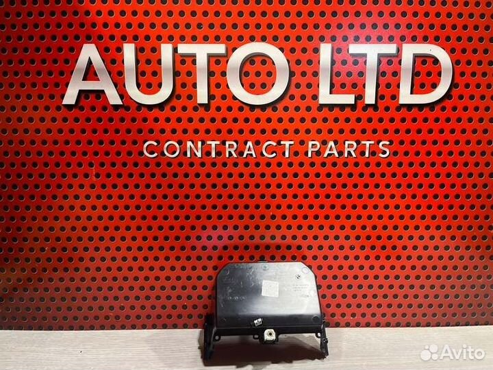 Вещевой ящик центральной консоли Bmw 5 G30 2017