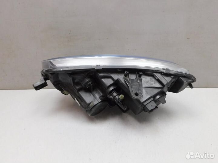 Фара правая Renault Logan/Logan Stepway