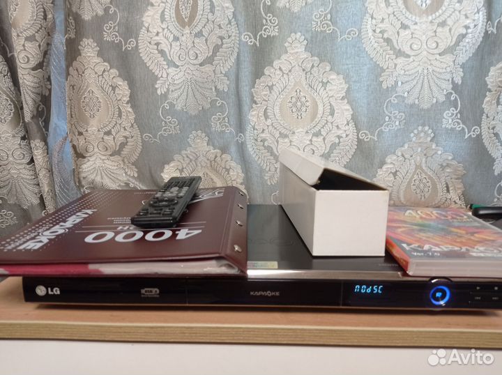 Dvd плеер с караоке lg DKS 9500H