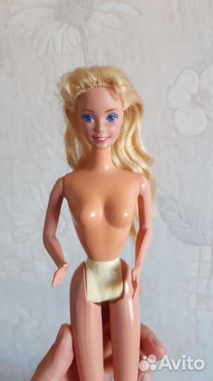 Барби с фиолетовыми глазами