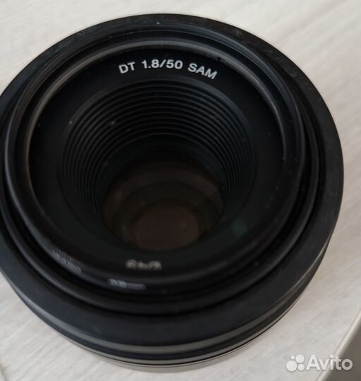 Продаю объуктив sony